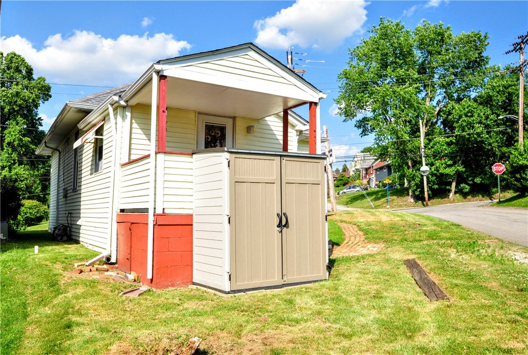 4632 Greensprings Ave