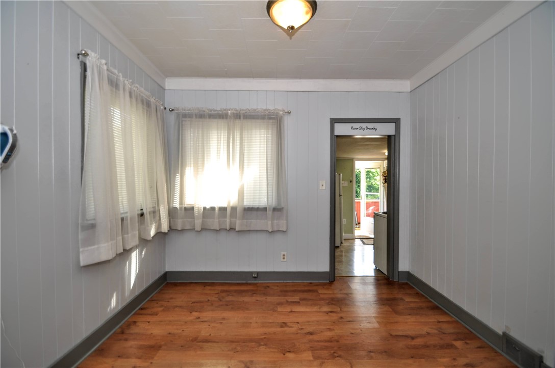 4632 Greensprings Ave