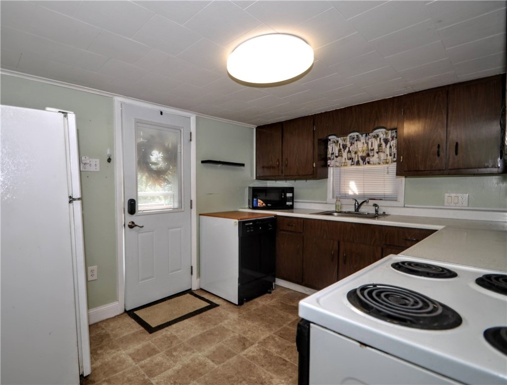 4632 Greensprings Ave