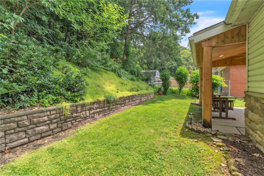 2616 Beaver Rd