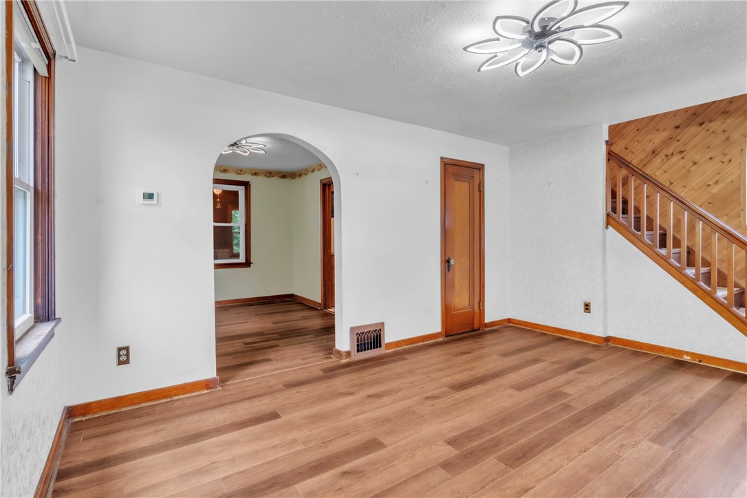 2616 Beaver Rd