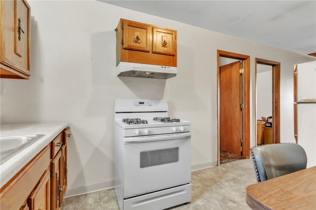 114 Minot Ln