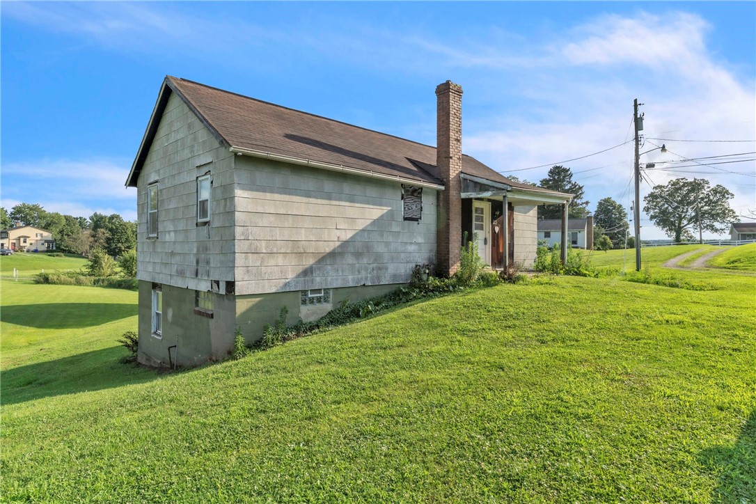 114 Minot Ln
