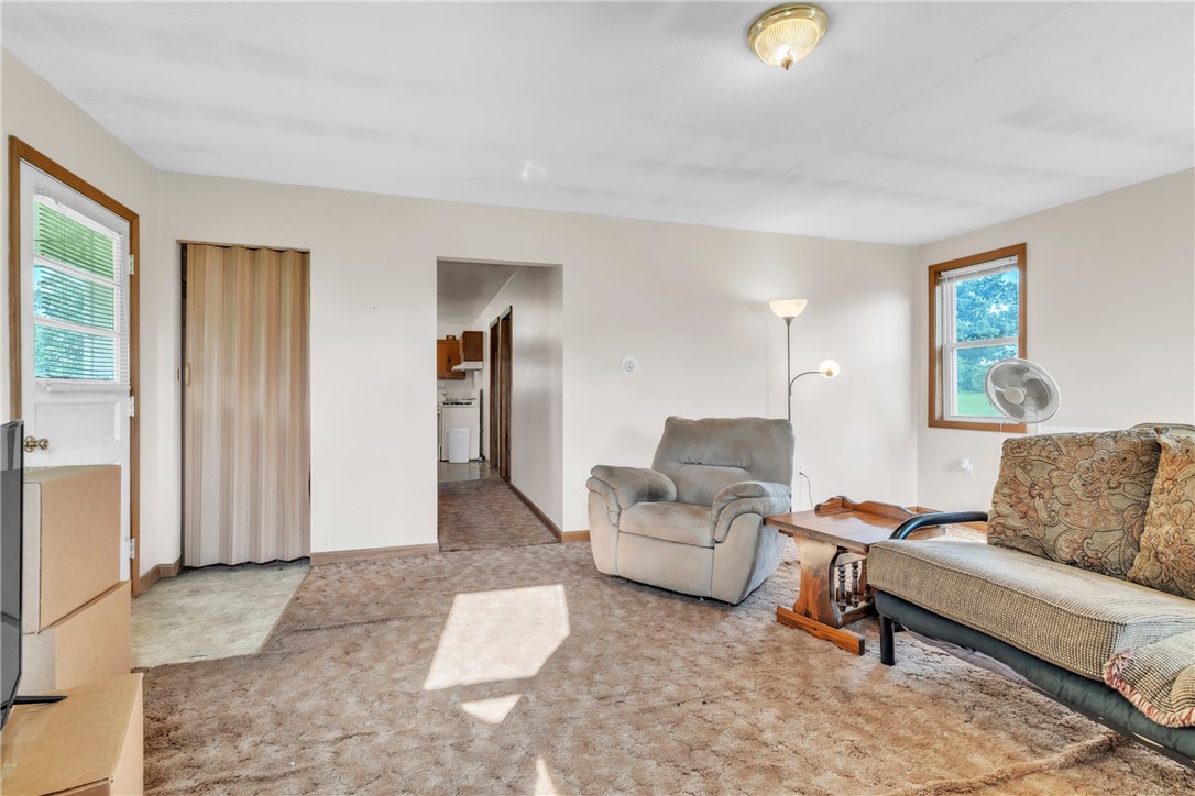 114 Minot Ln