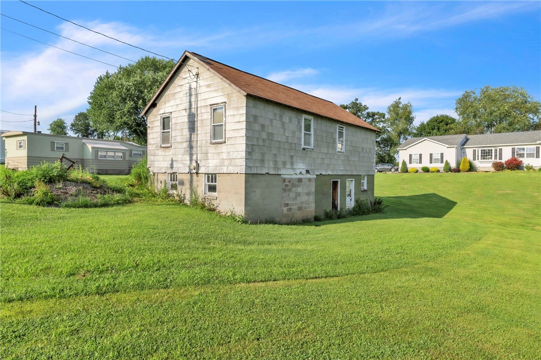114 Minot Ln