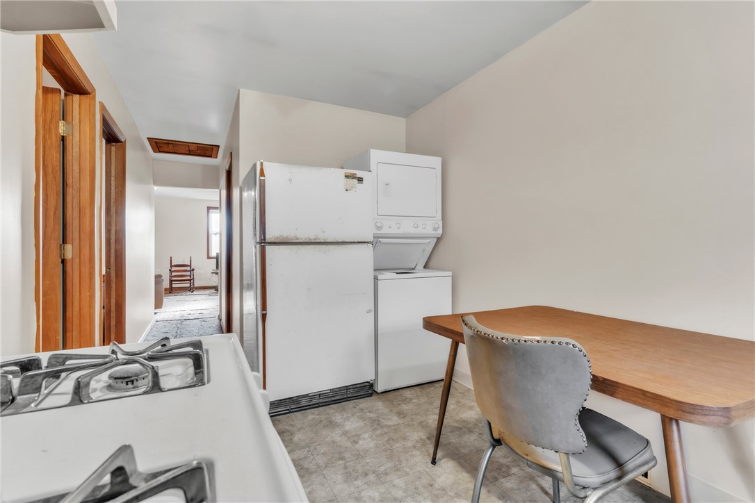 114 Minot Ln