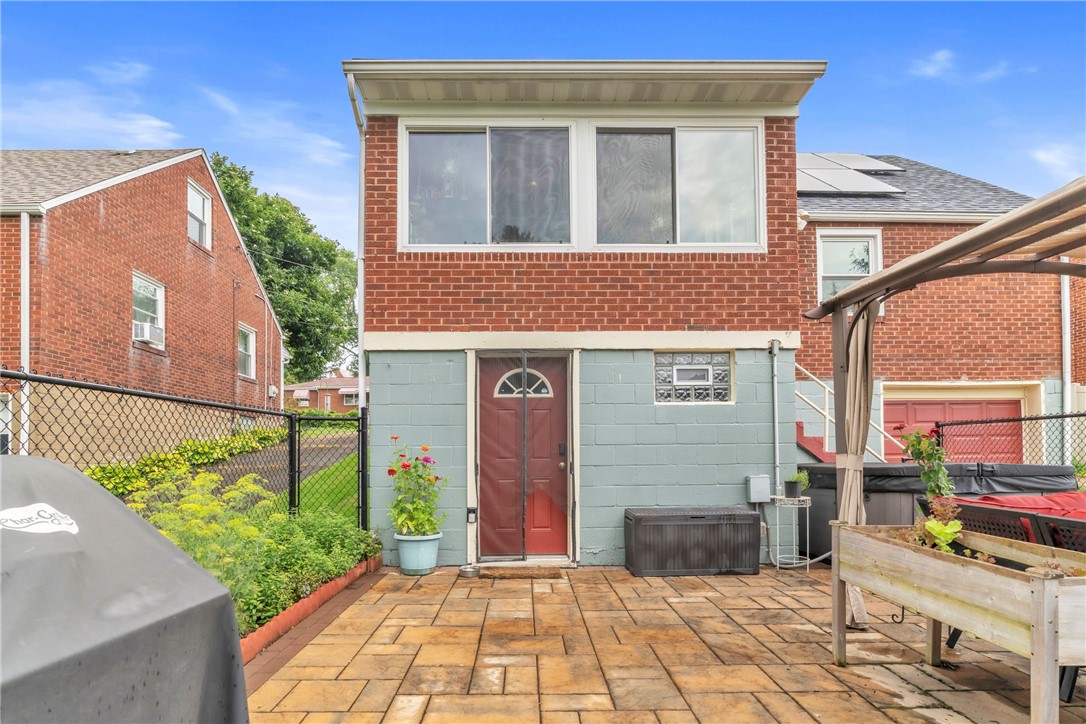 210 Stepp Dr