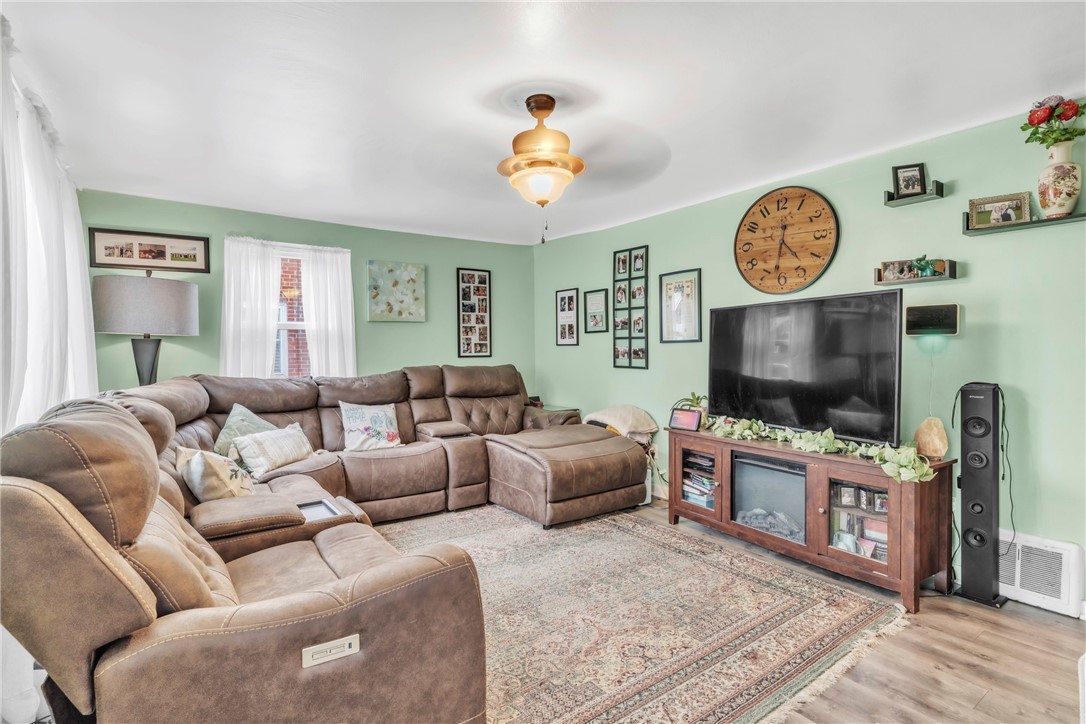 210 Stepp Dr