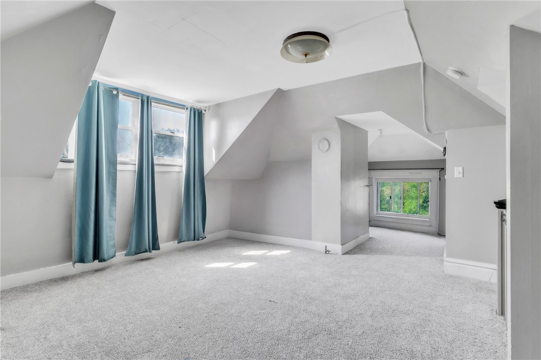 4 Glenwood Dr