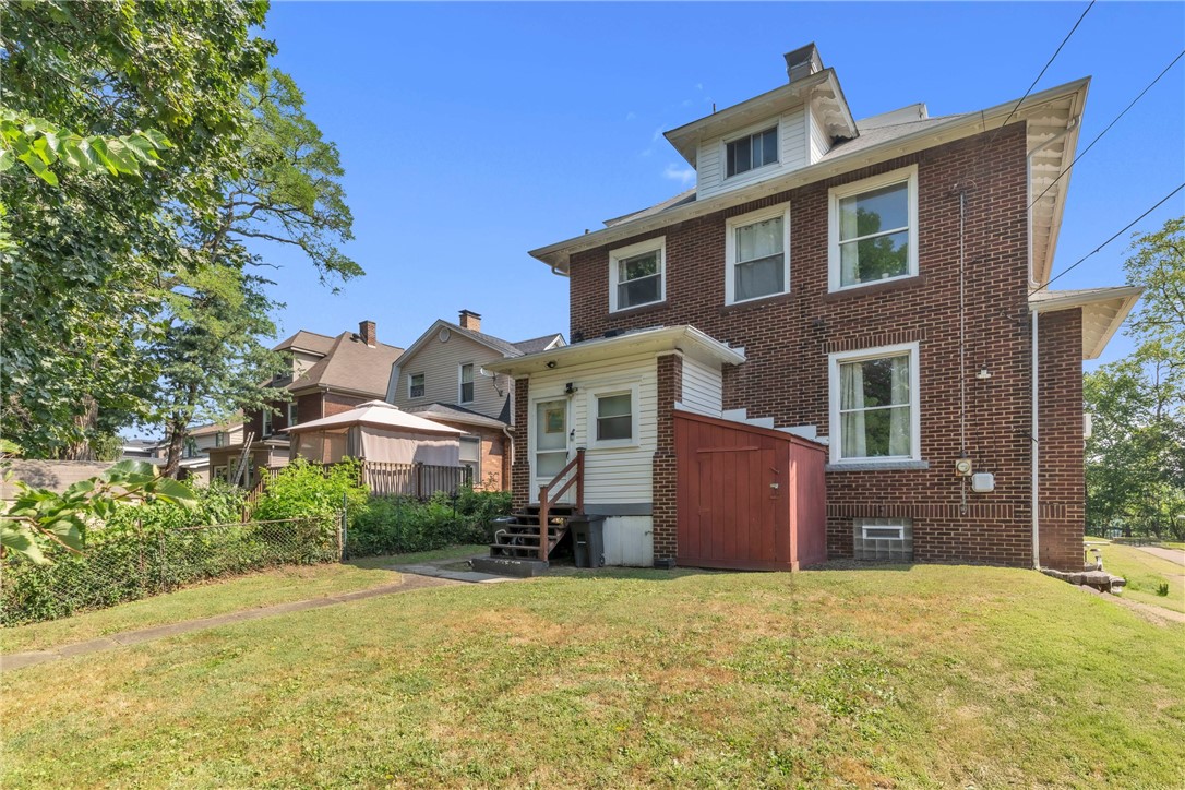 4 Glenwood Dr
