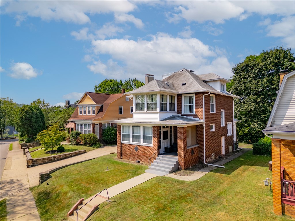 4 Glenwood Dr