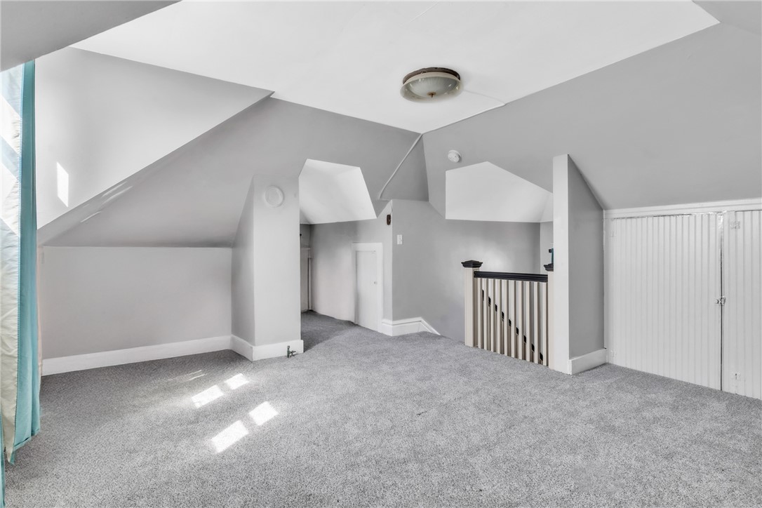 4 Glenwood Dr
