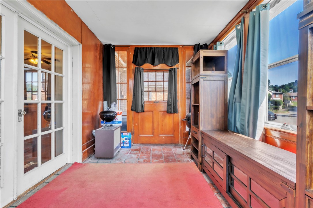 4 Glenwood Dr