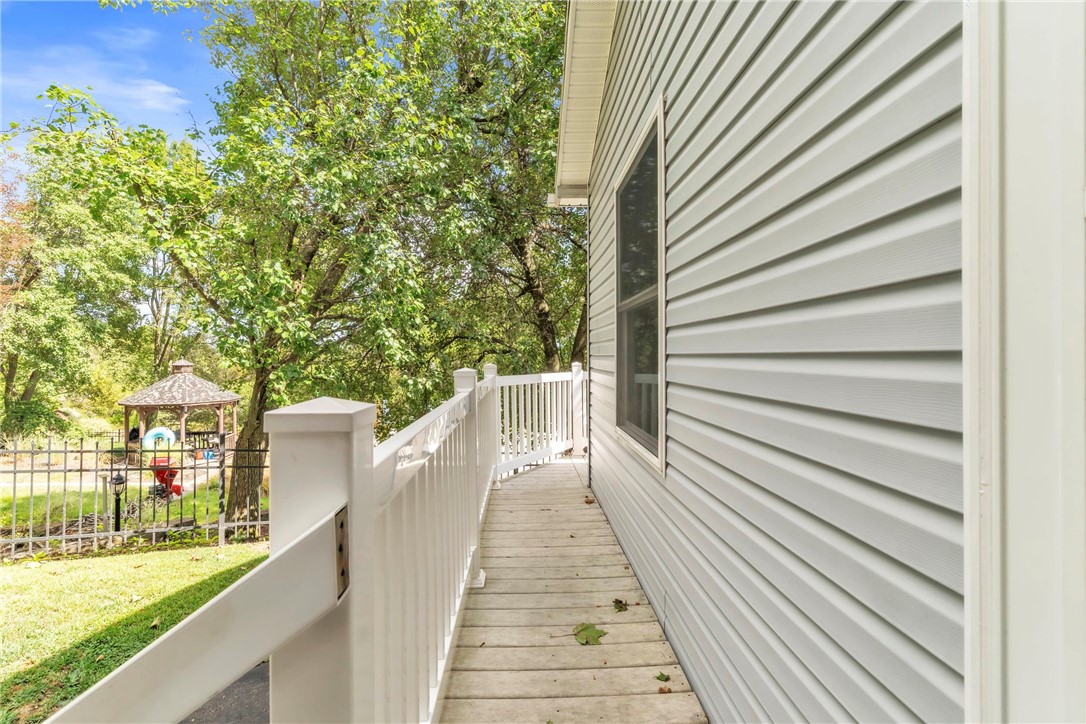 120 W Catherine St