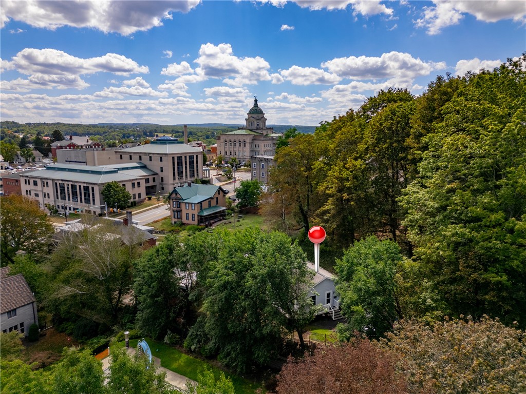 120 W Catherine St