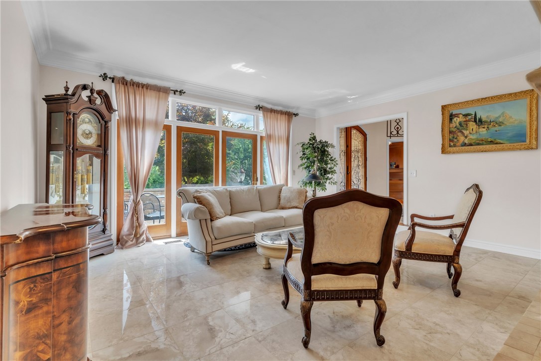 2167 S Villa Dr