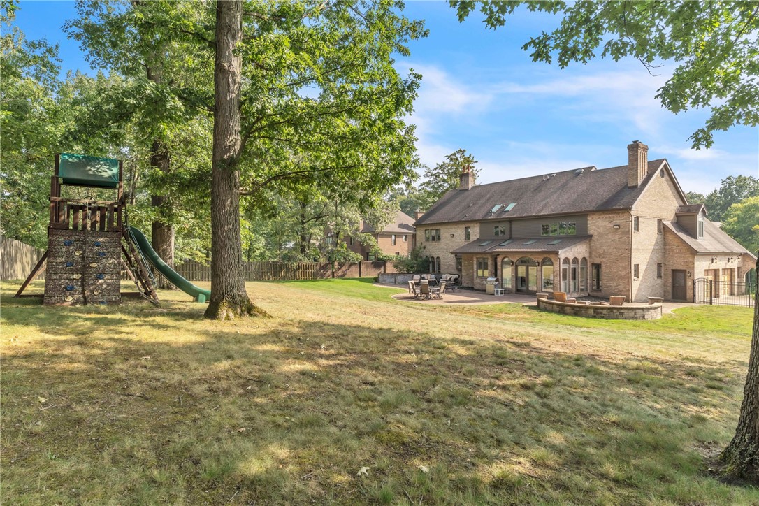 2167 S Villa Dr
