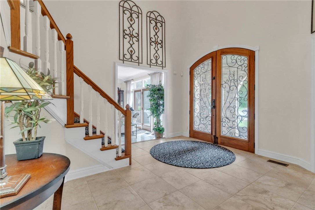 2167 S Villa Dr