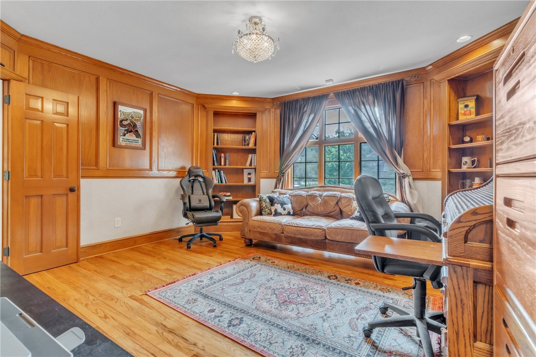 2167 S Villa Dr