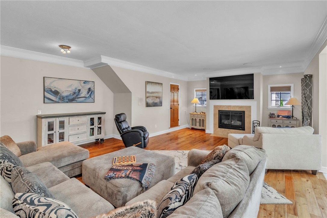 2167 S Villa Dr