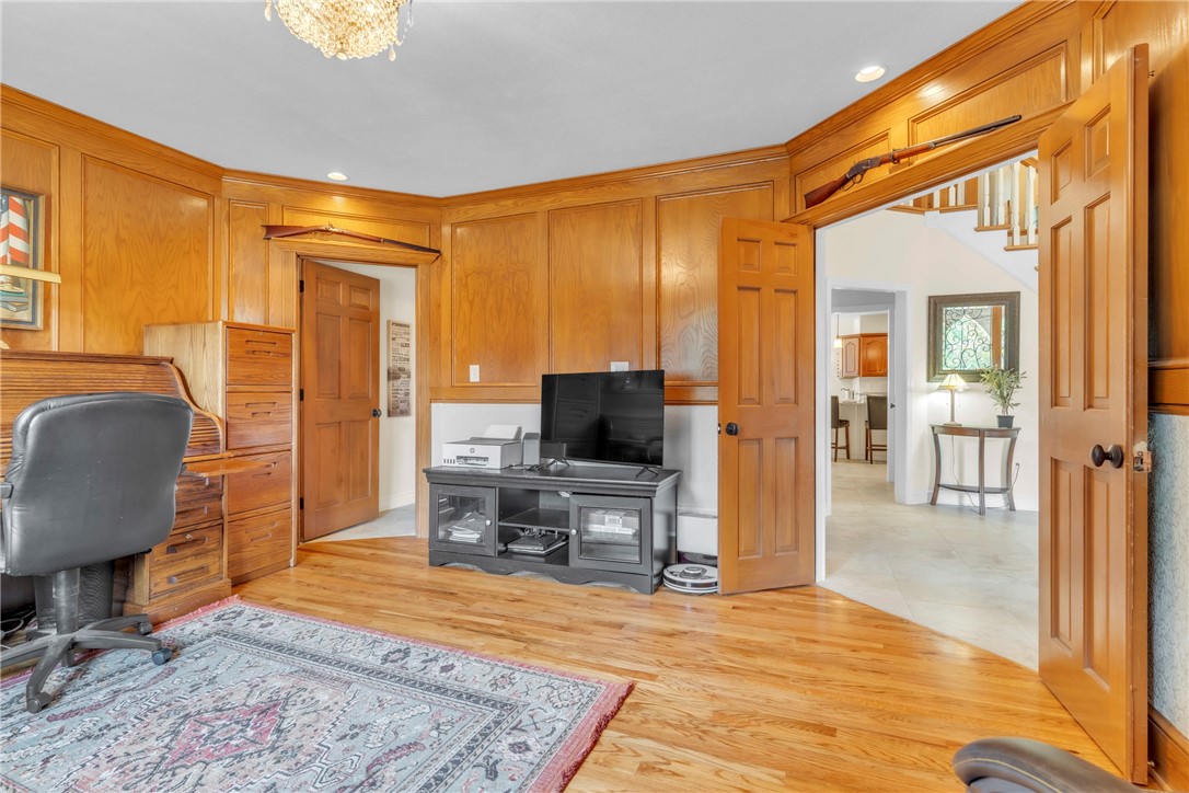2167 S Villa Dr