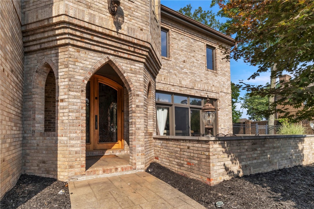 2167 S Villa Dr