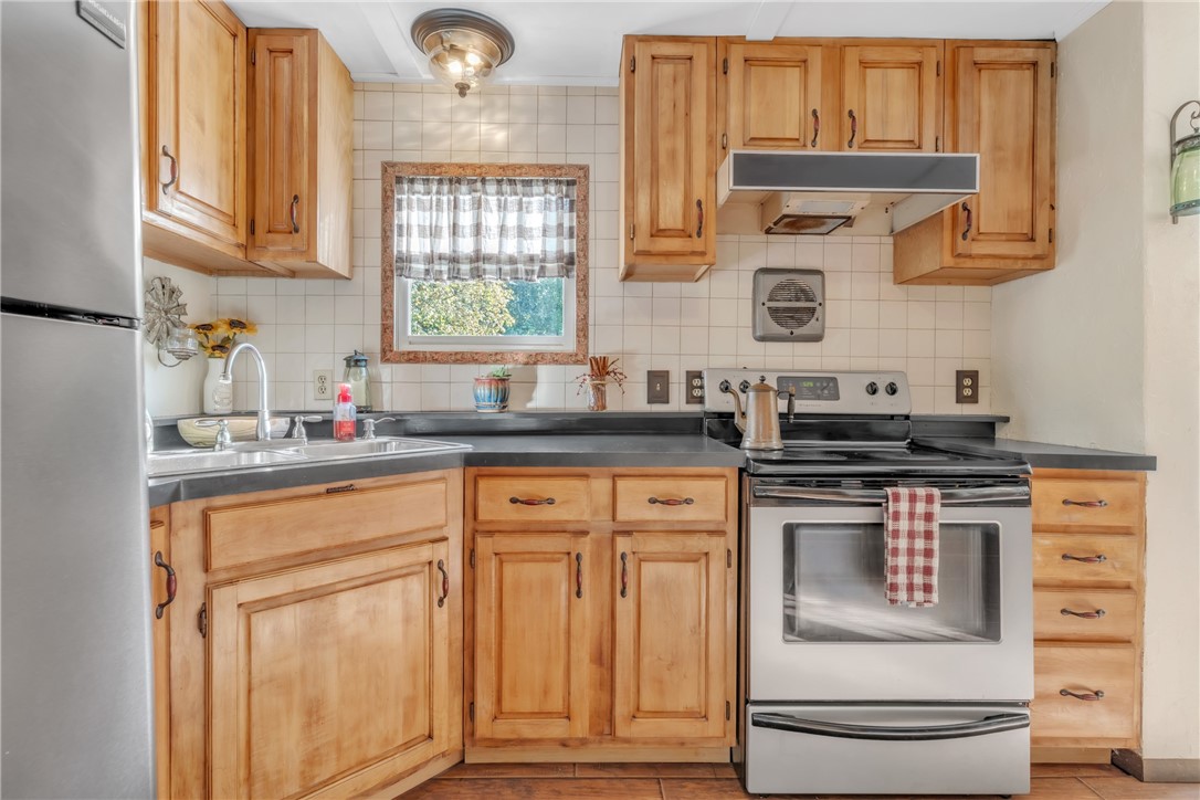 127 Coffeys Crossing Rd