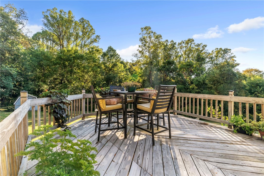 127 Coffeys Crossing Rd