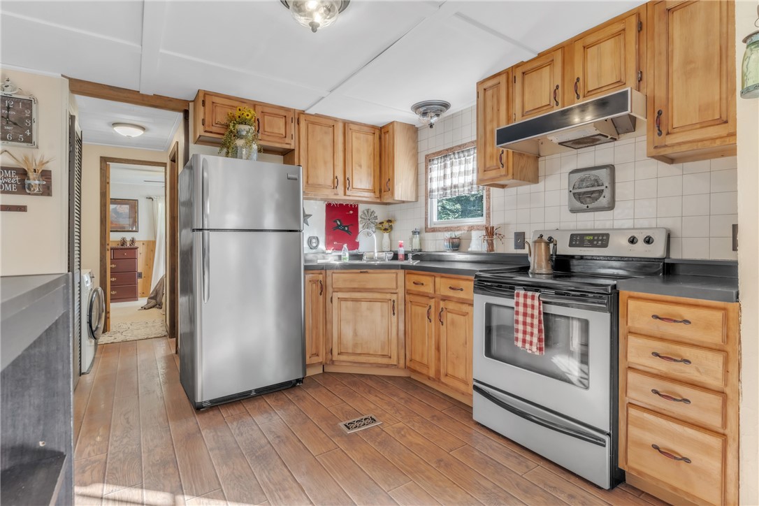 127 Coffeys Crossing Rd