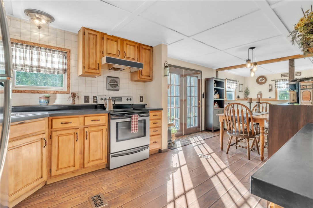 127 Coffeys Crossing Rd