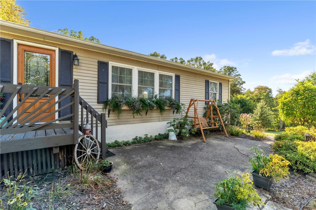 127 Coffeys Crossing Rd