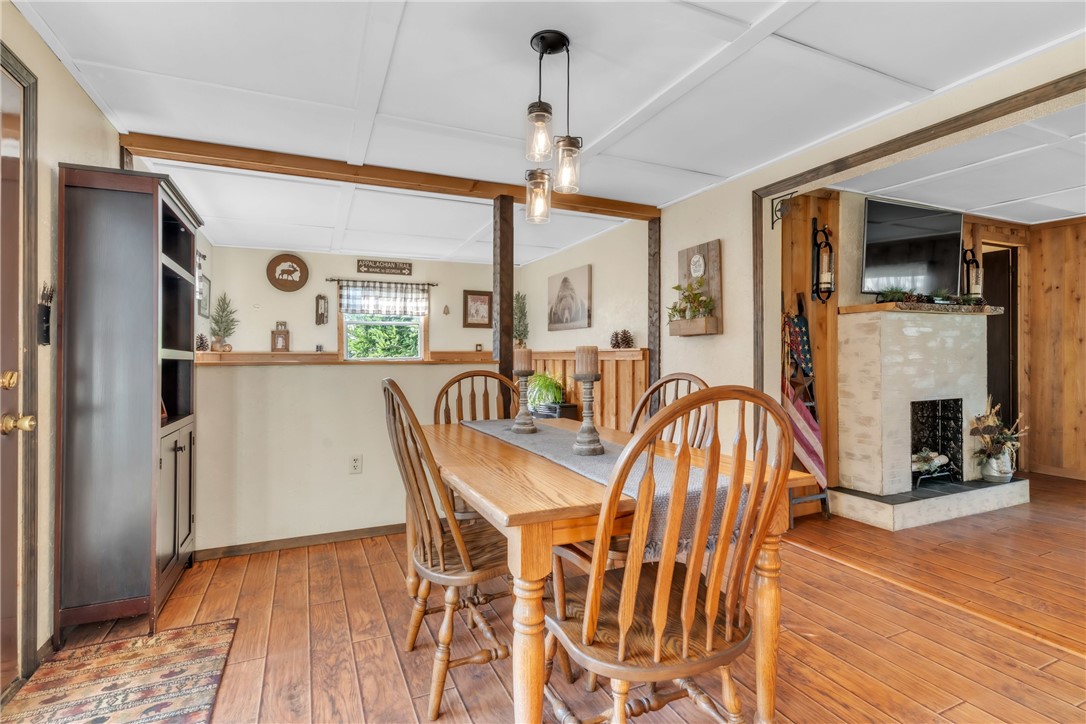 127 Coffeys Crossing Rd