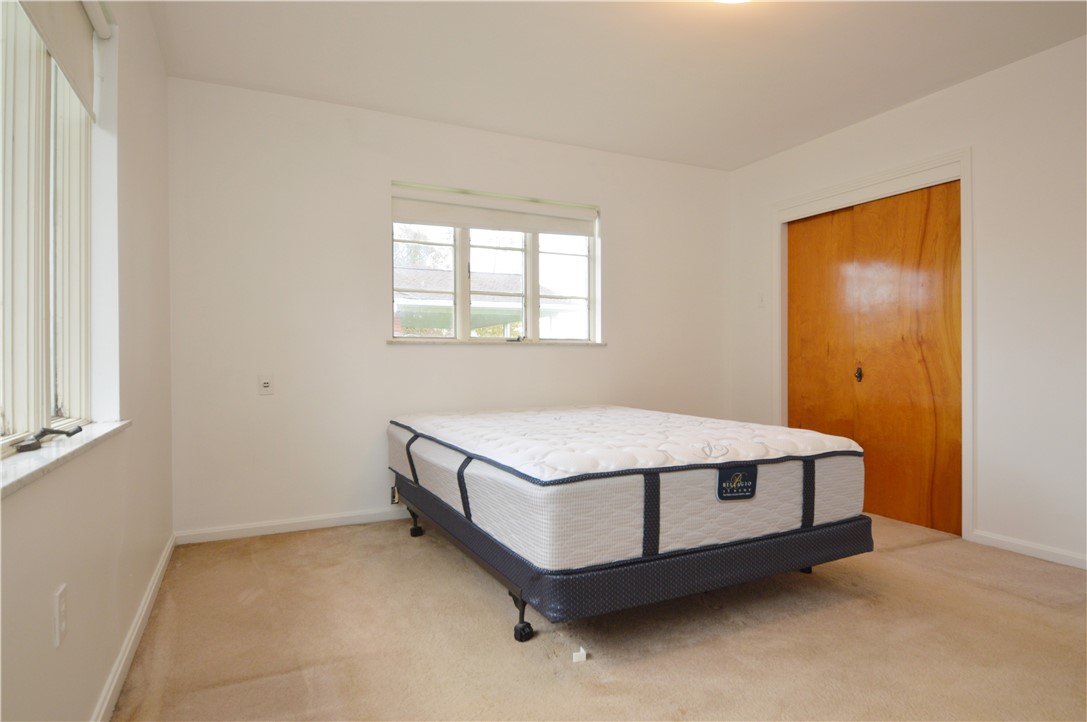 986 Ridge Road