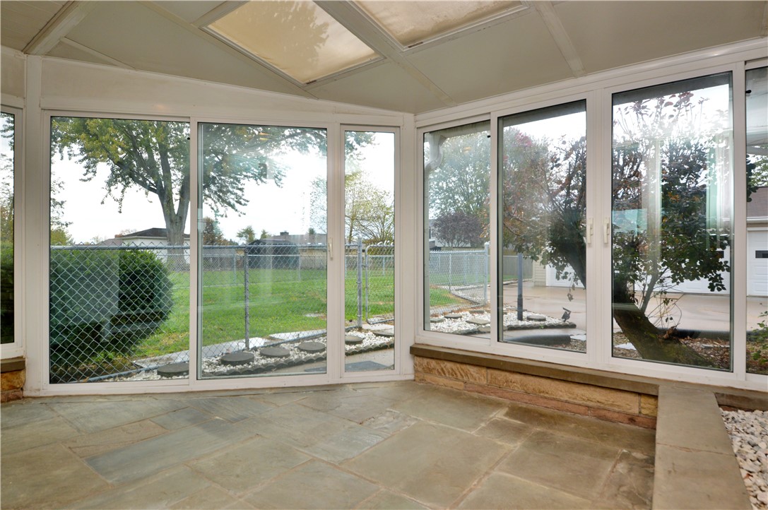 986 Ridge Road