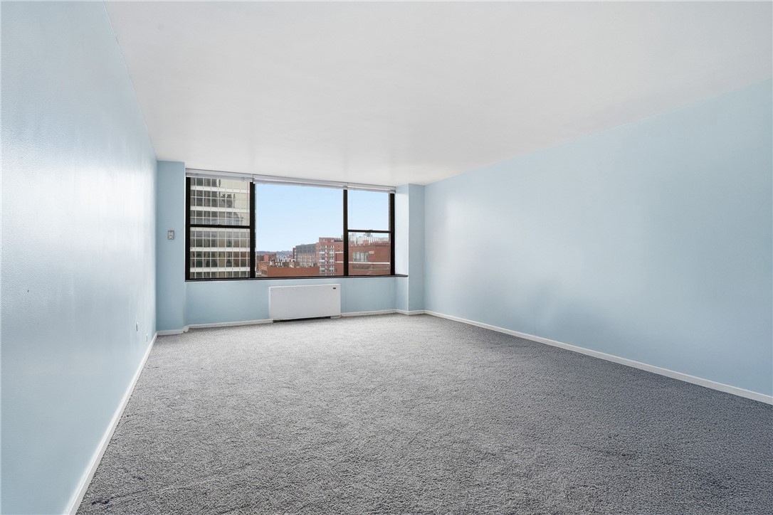 112 Washington Pl 8K