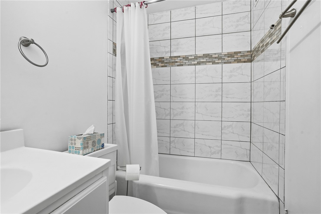 112 Washington Pl 8K