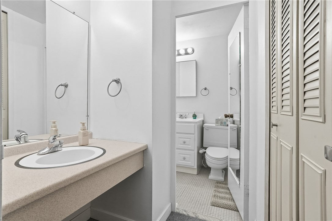 112 Washington Pl 8K