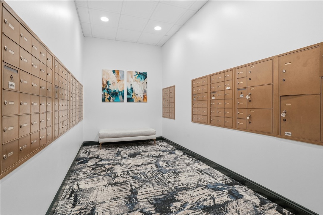 112 Washington Pl 8K