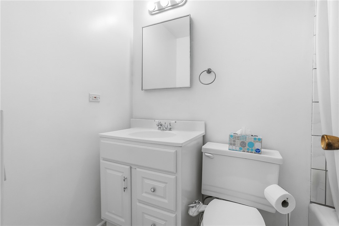 112 Washington Pl 8K