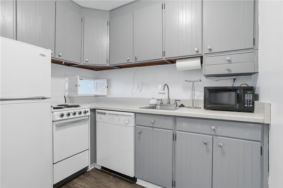 112 Washington Pl 8K