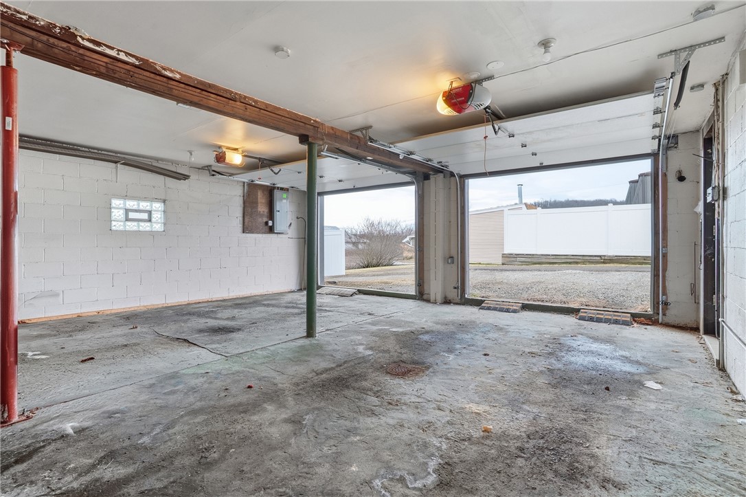 215 Dombroski Ave