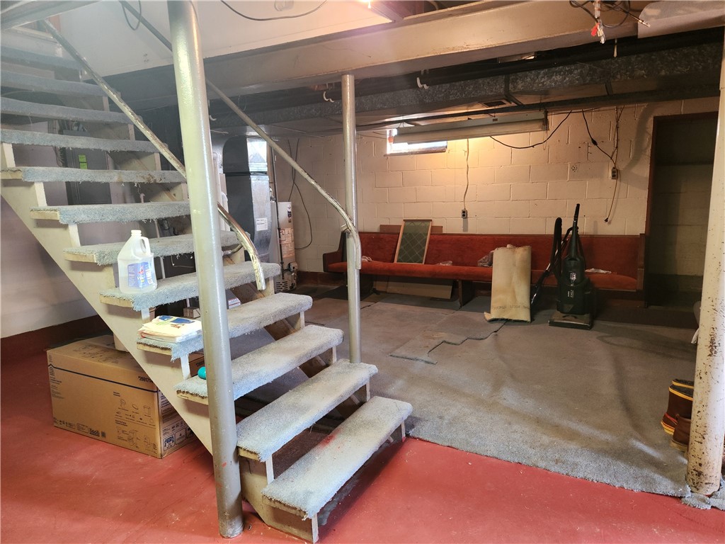 1304 Porter St