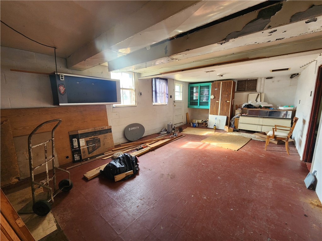 1304 Porter St