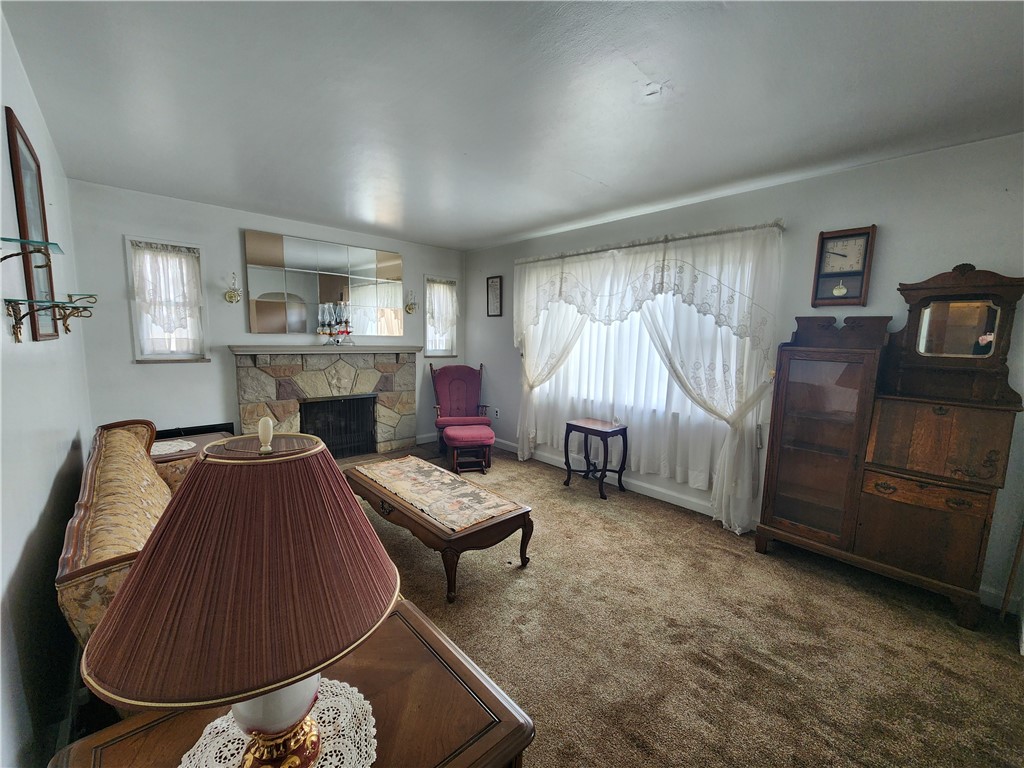 1304 Porter St