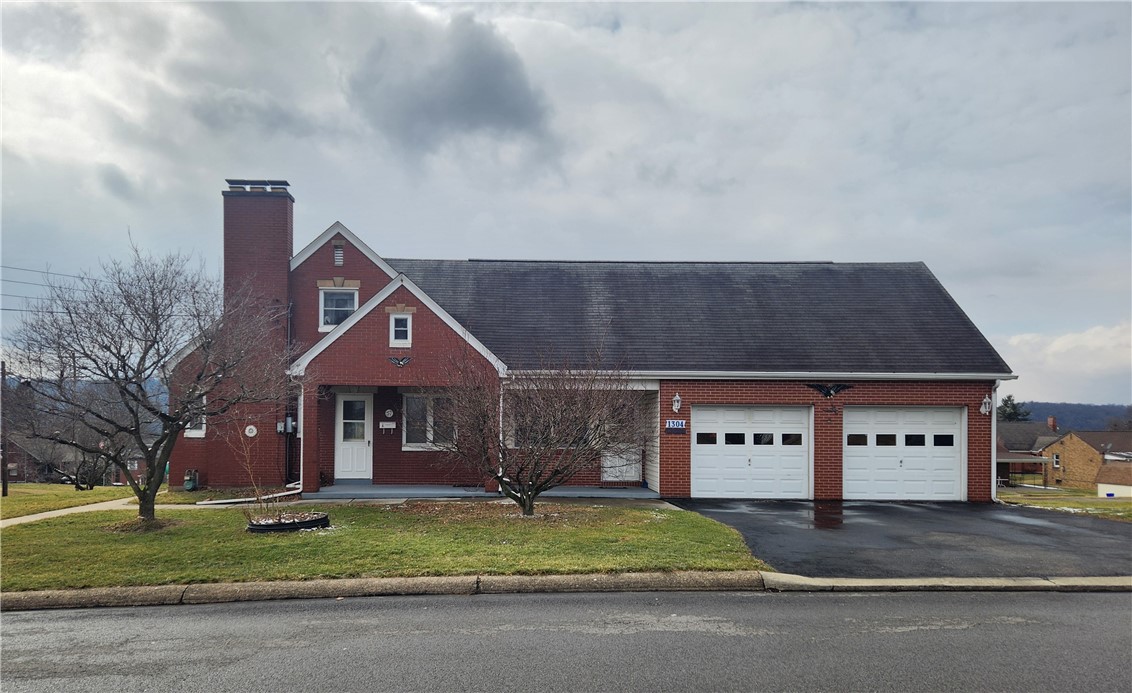 1304 Porter St