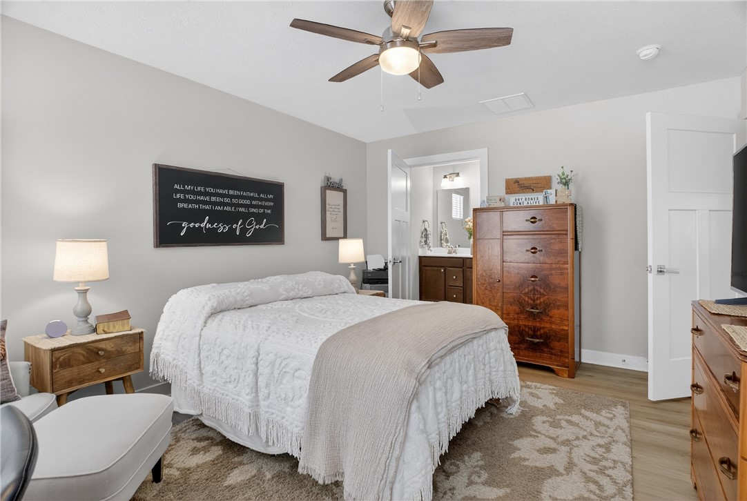105 Horseshoe Loop