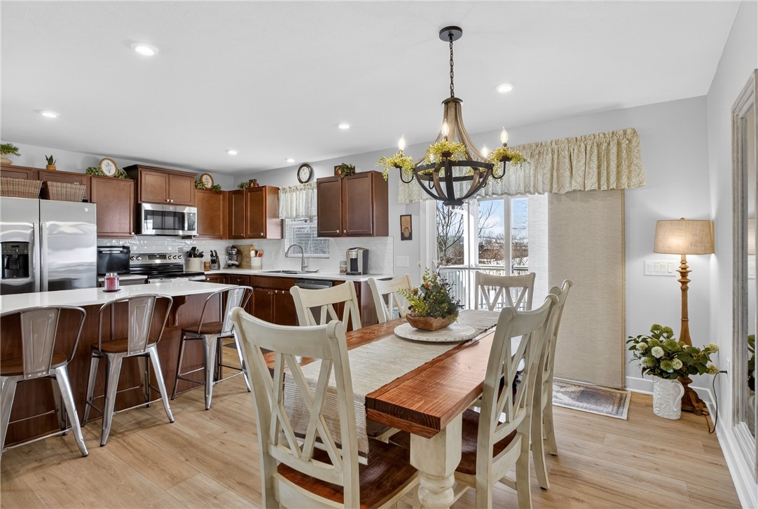105 Horseshoe Loop