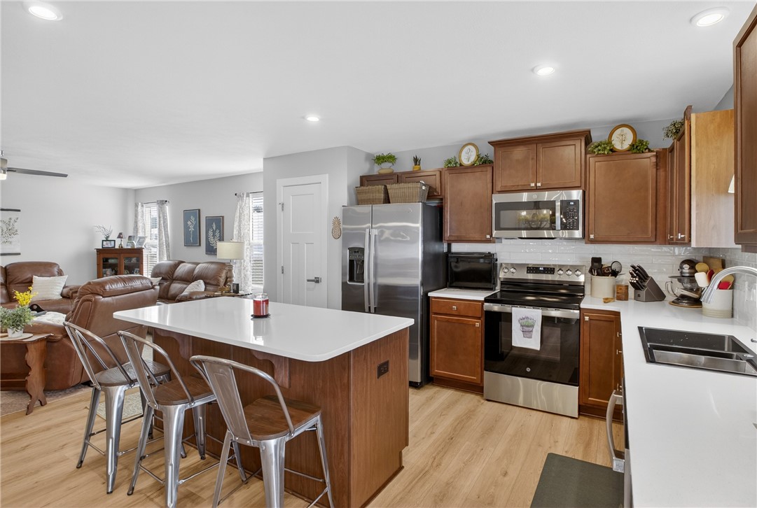 105 Horseshoe Loop