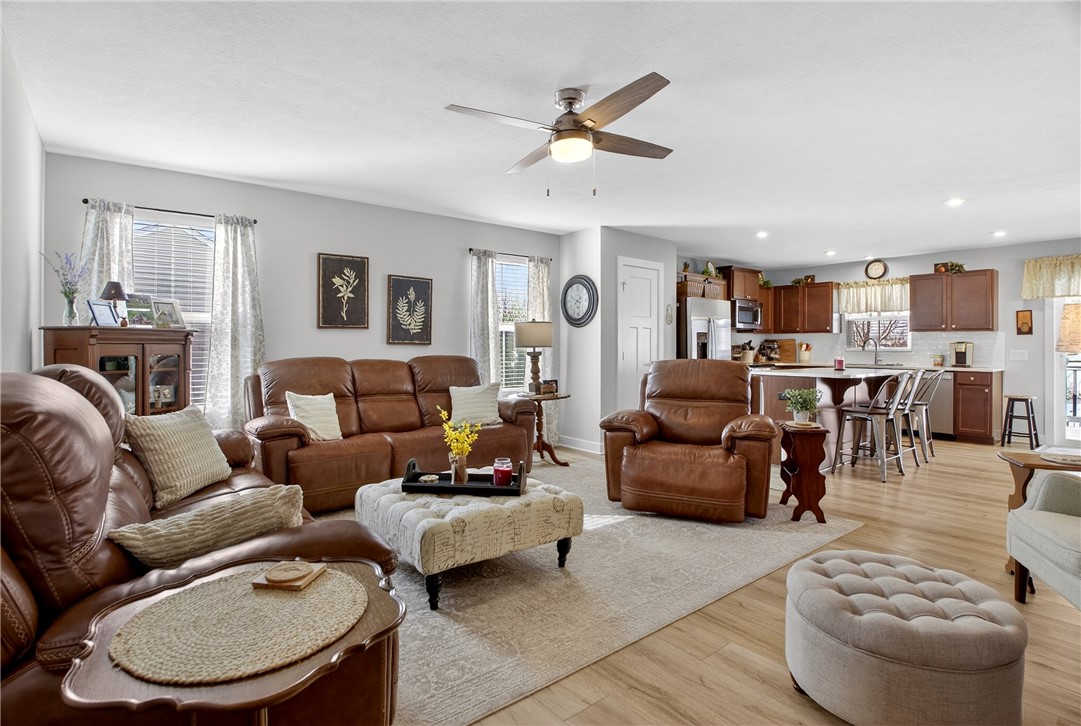 105 Horseshoe Loop
