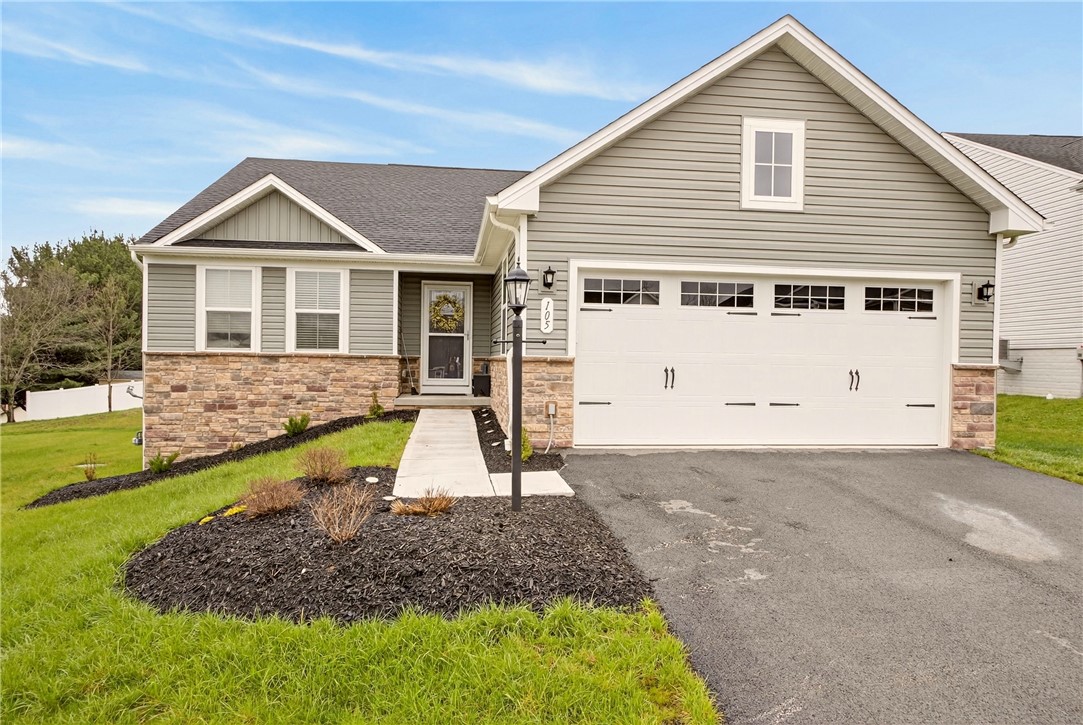 105 Horseshoe Loop